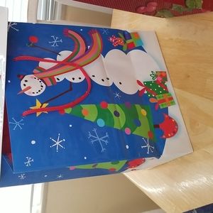 Lot of 16 Various Sized CHRISTMAS GIFT BAGS